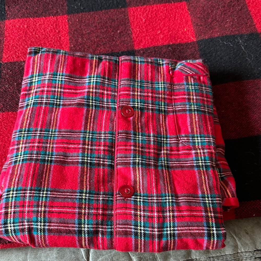 Family Pajamas Red and Green Plaid Set - Picture 4 of 4